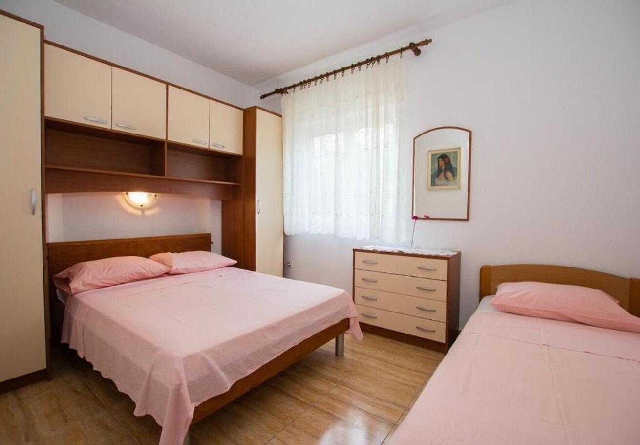 Apartments Juri Sućuraj Exteriér fotografie